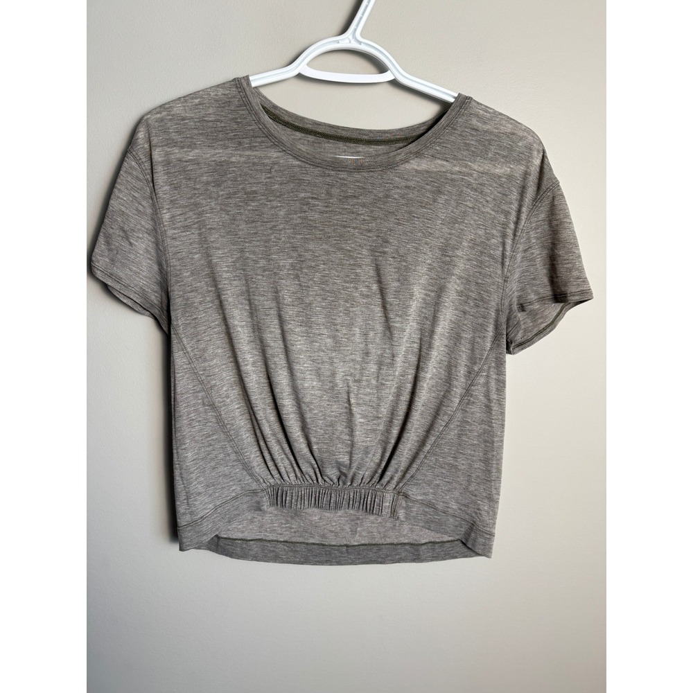 Lululemon Short Sleeve Ruched Front Crop Top Gray Athletic Yoga Gorpcore Elastic